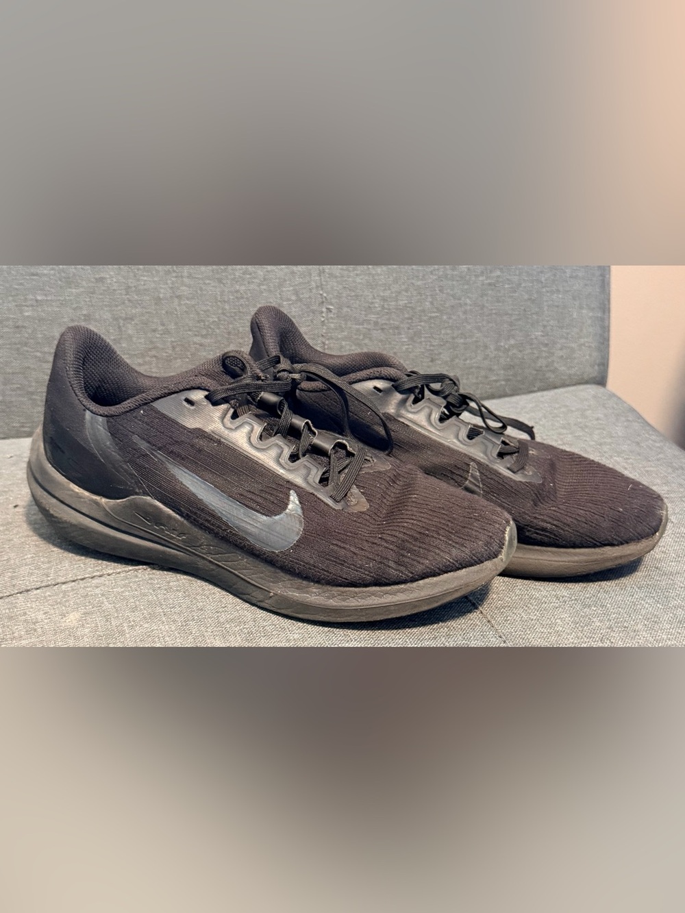 Nike Men's Black Low-Top Running Shoes